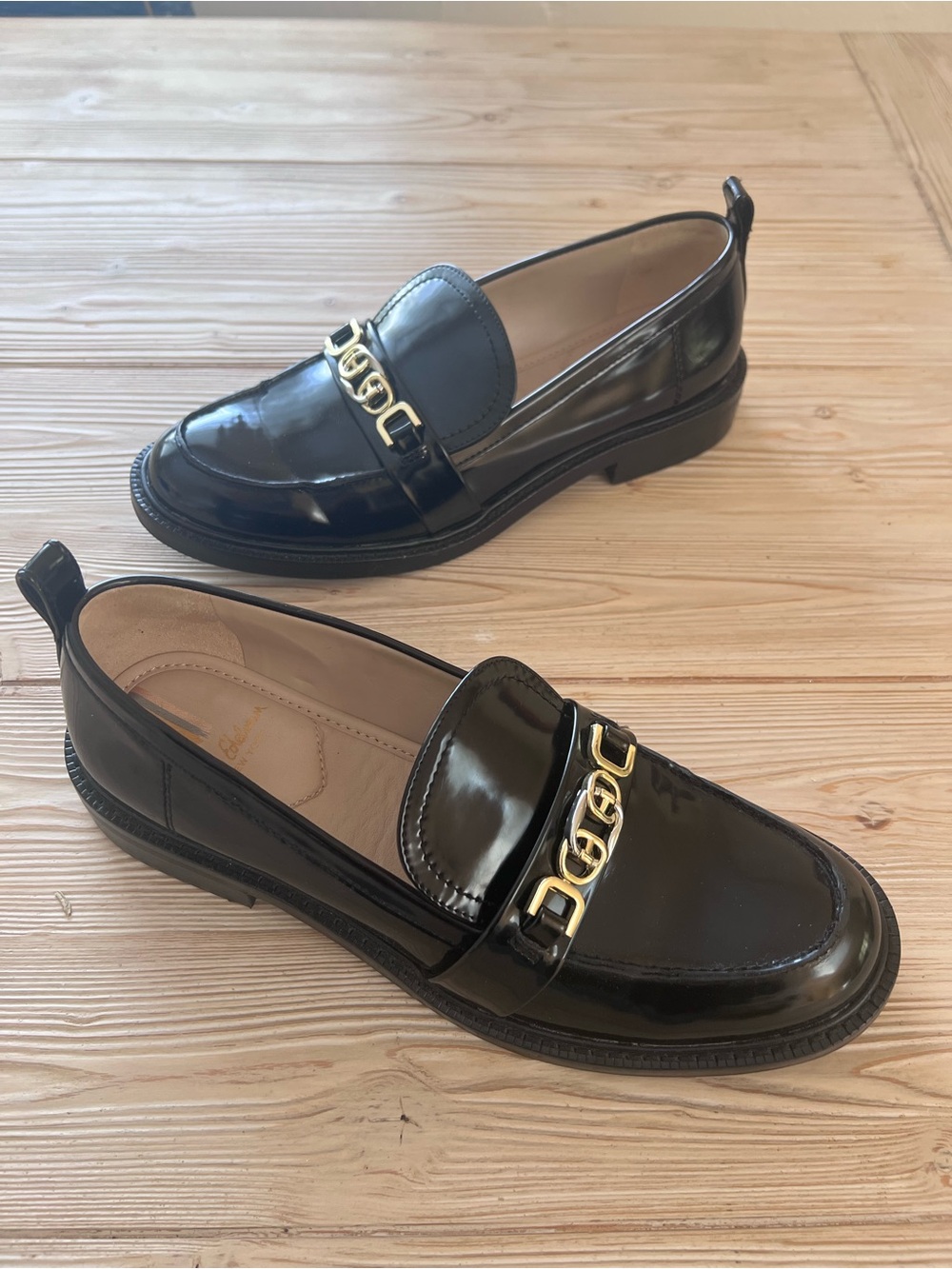Sam Edelman Black Patent Chain Loafers Size 8.5 – Gold Hardware Slip On Flats - Picture 2 of 6